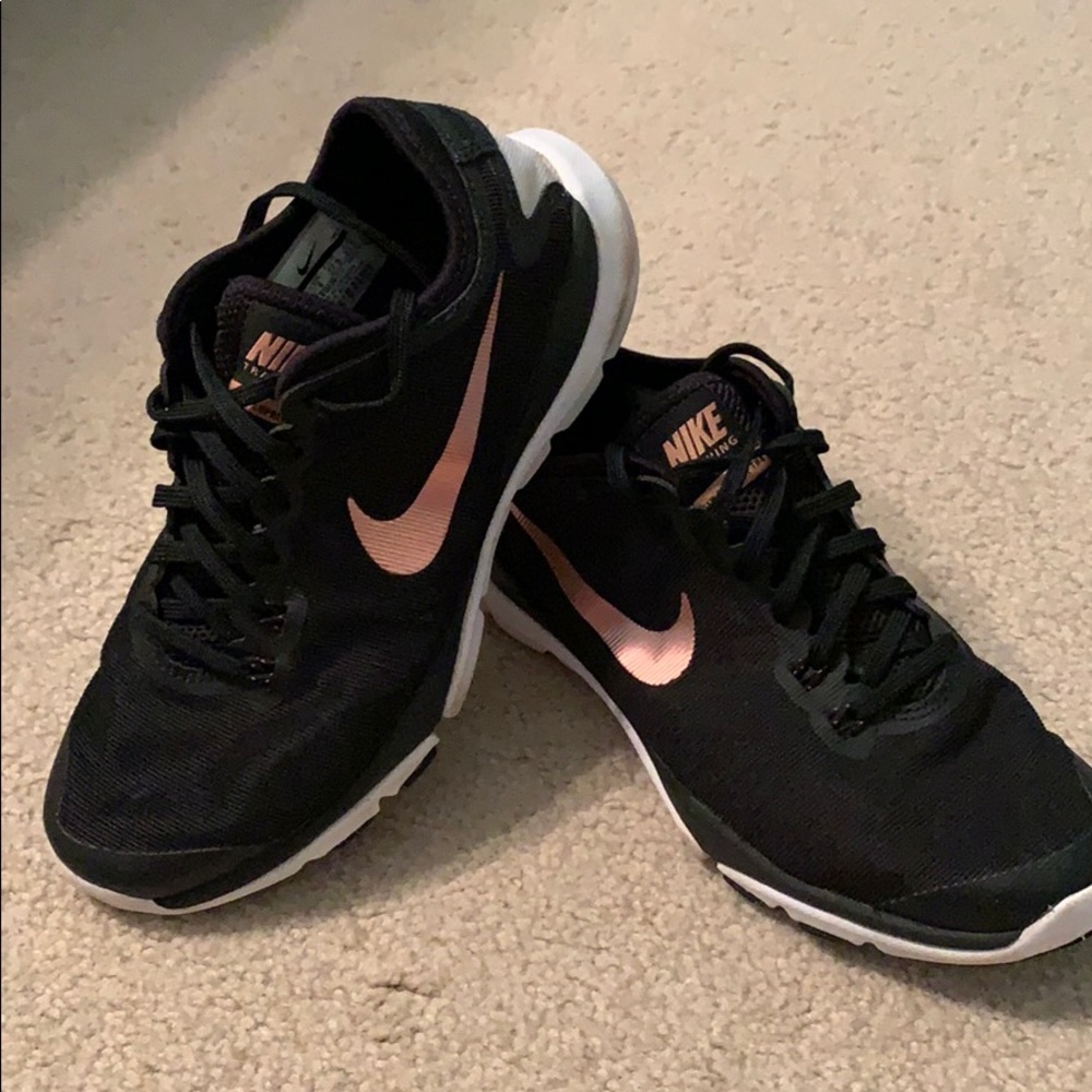 Nike Training Flex Supreme TR4 (Black/Gold)